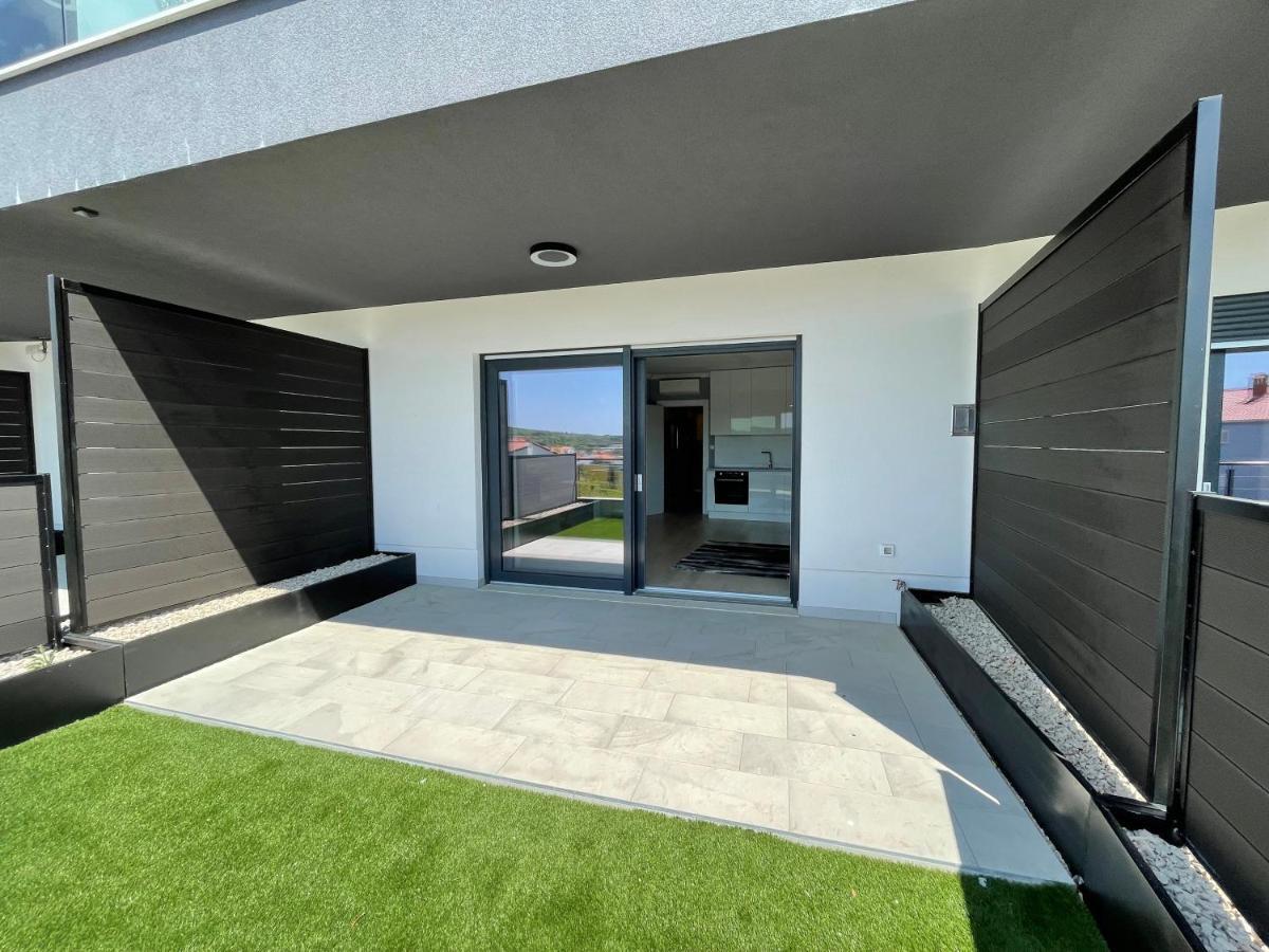 Lux Nanea Apartment クルク エクステリア 写真